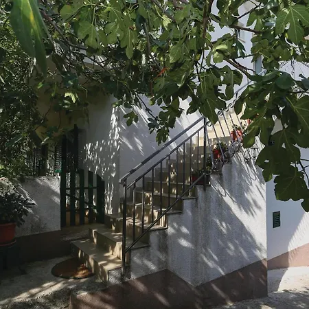 Put Vlaka I Apartamento Trogir